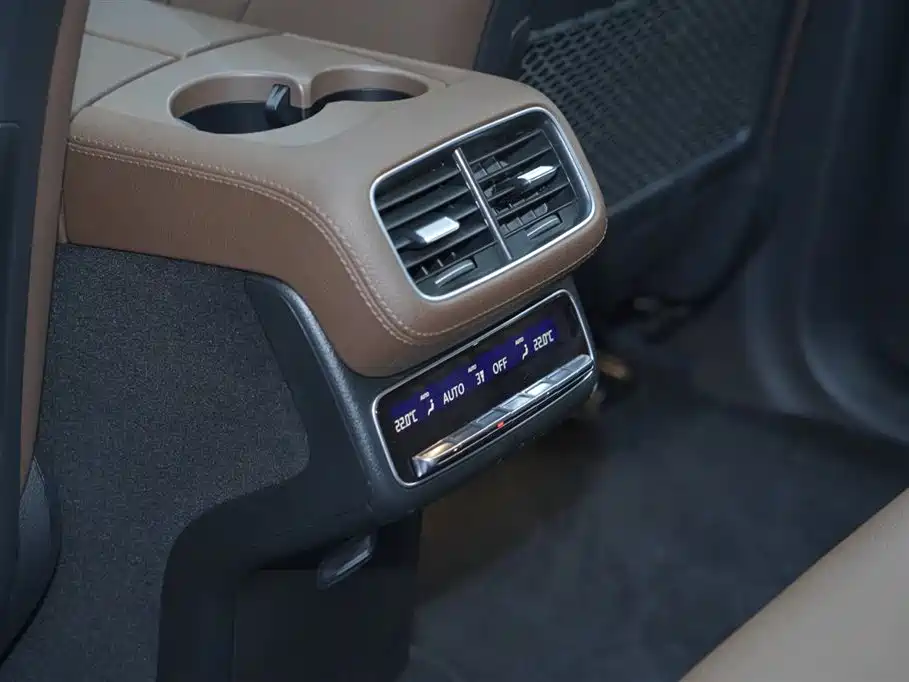 Mercedes-Benz GLE 2024 GLE 450 4MATIC Fashion фото 18