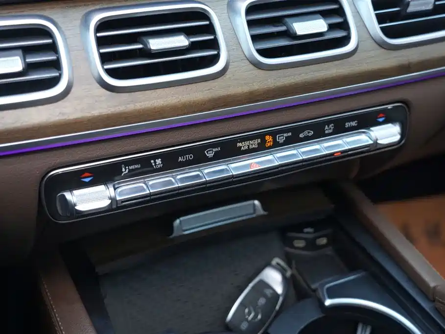 Mercedes-Benz GLE 2024 GLE 450 4MATIC Fashion фото 14