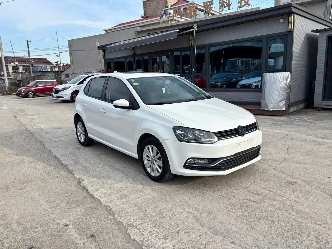 Volkswagen Polo 2016 1.6L Automatic Comfort фото 3