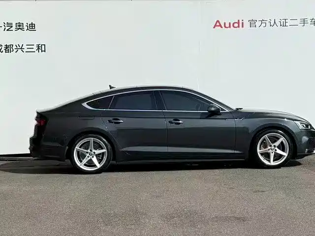 Audi A5 (Import) 2019 Sportback 40 TFSI Fashion — фото 3