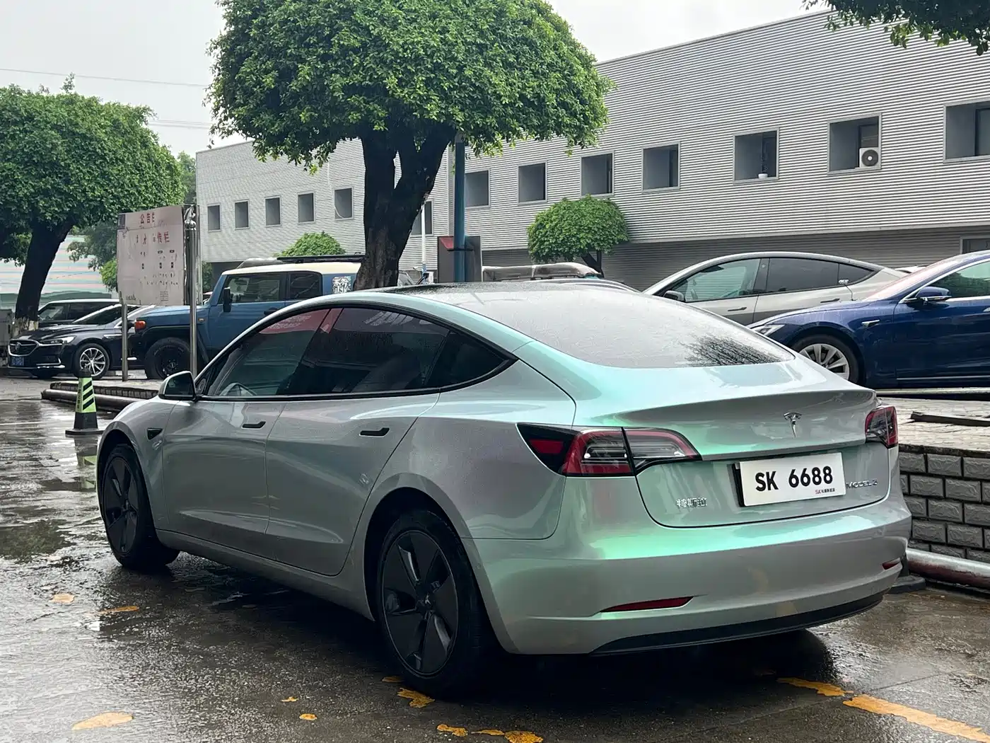Фото 8 - Tesla Model 3
