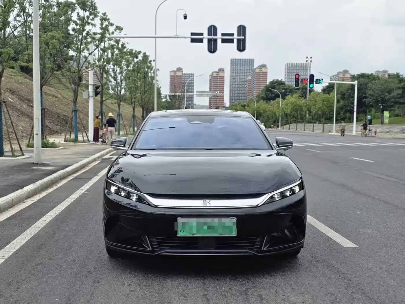 Photo 2 - BYD Han