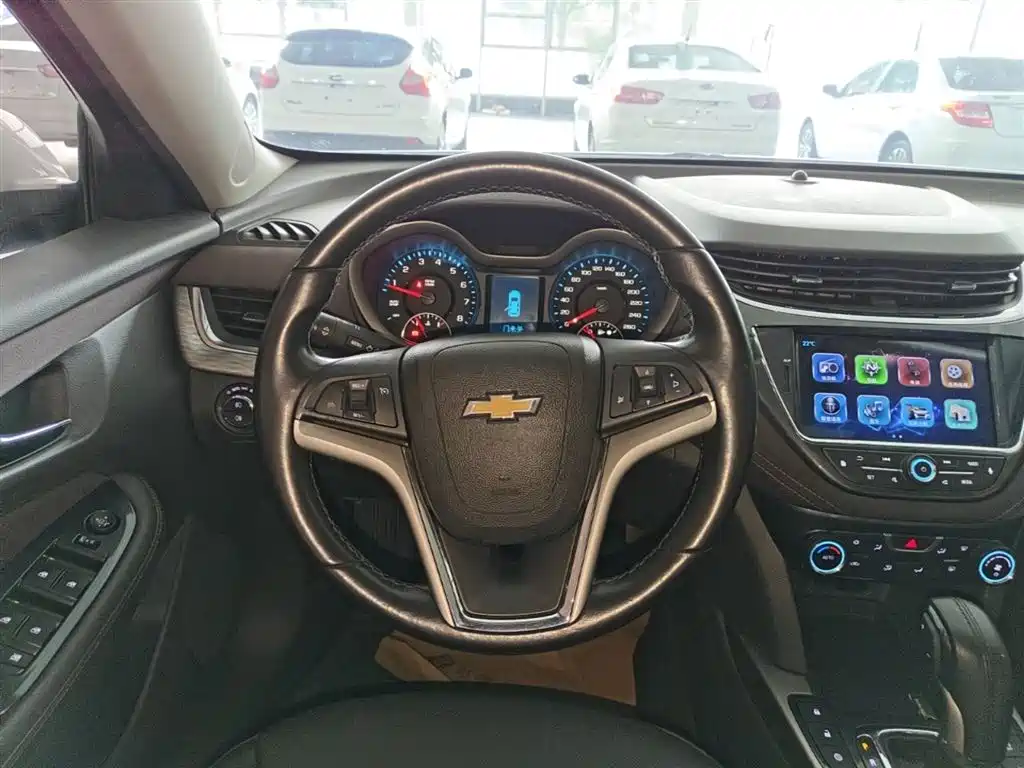 Chevrolet Malibu 2017 1.5T Automatic Luxury Edition фото 11