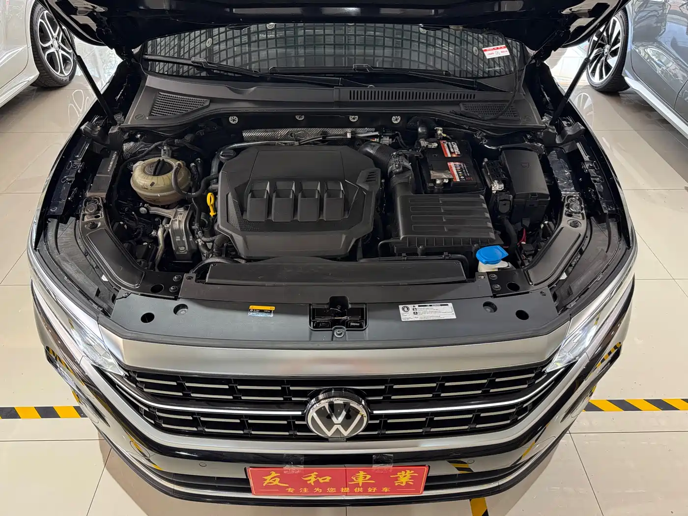 Volkswagen Passat 2022 330TSI Luxury Edition фото 15