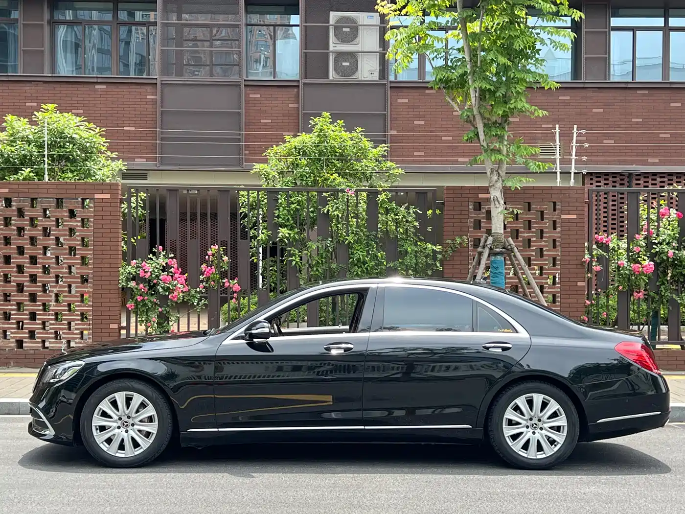 Mercedes-Benz S-Class 2017 S 320 L Business фото 3