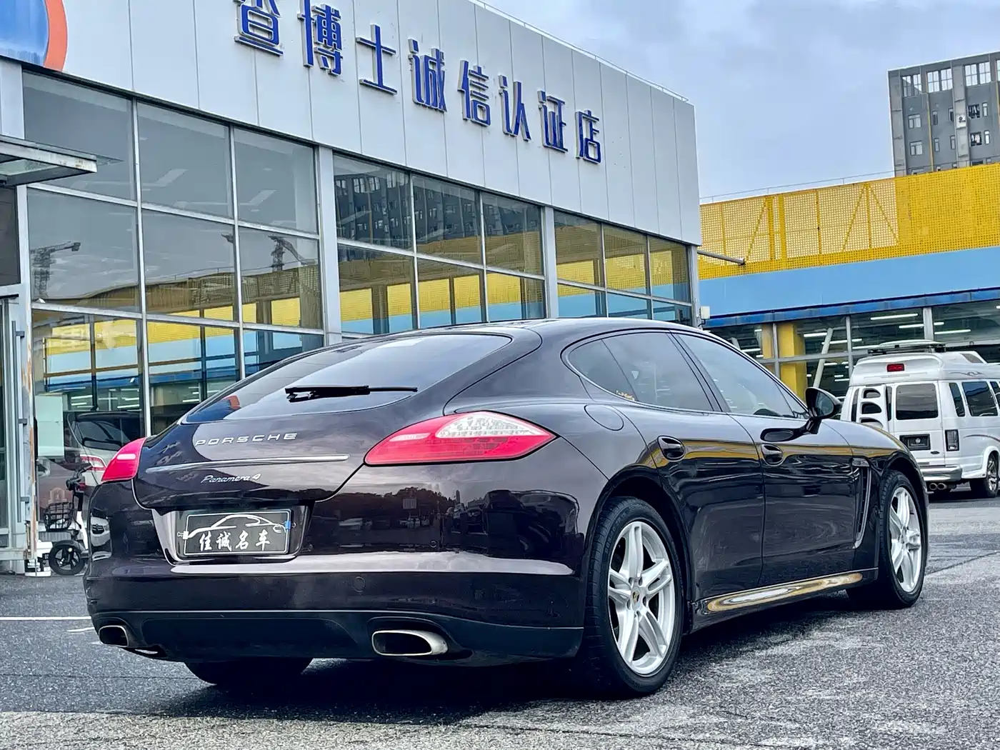 Porsche Panamera 2010 Panamera 3.6L фото 2