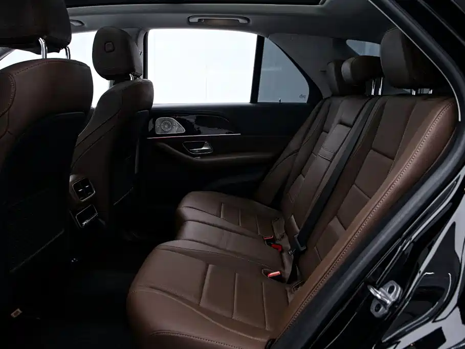 Mercedes-Benz GLE 2024 GLE 350 4MATIC Fashion фото 14