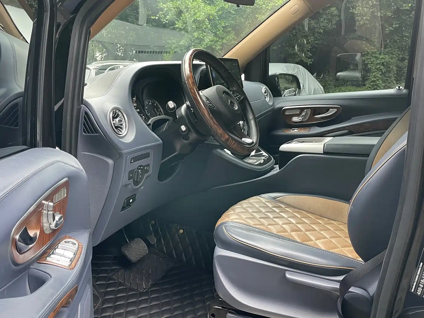 Mercedes-Benz Vito 2021 2.0T Business Edition 7-seater фото 7
