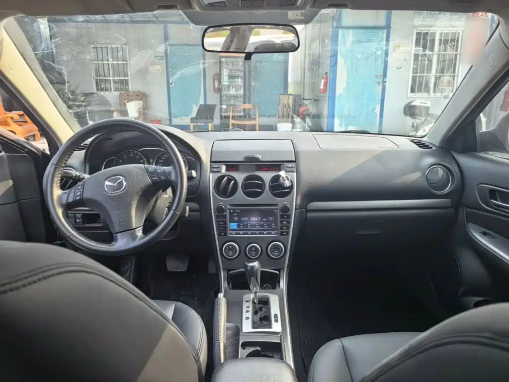 Фото 10 - Mazda 6
