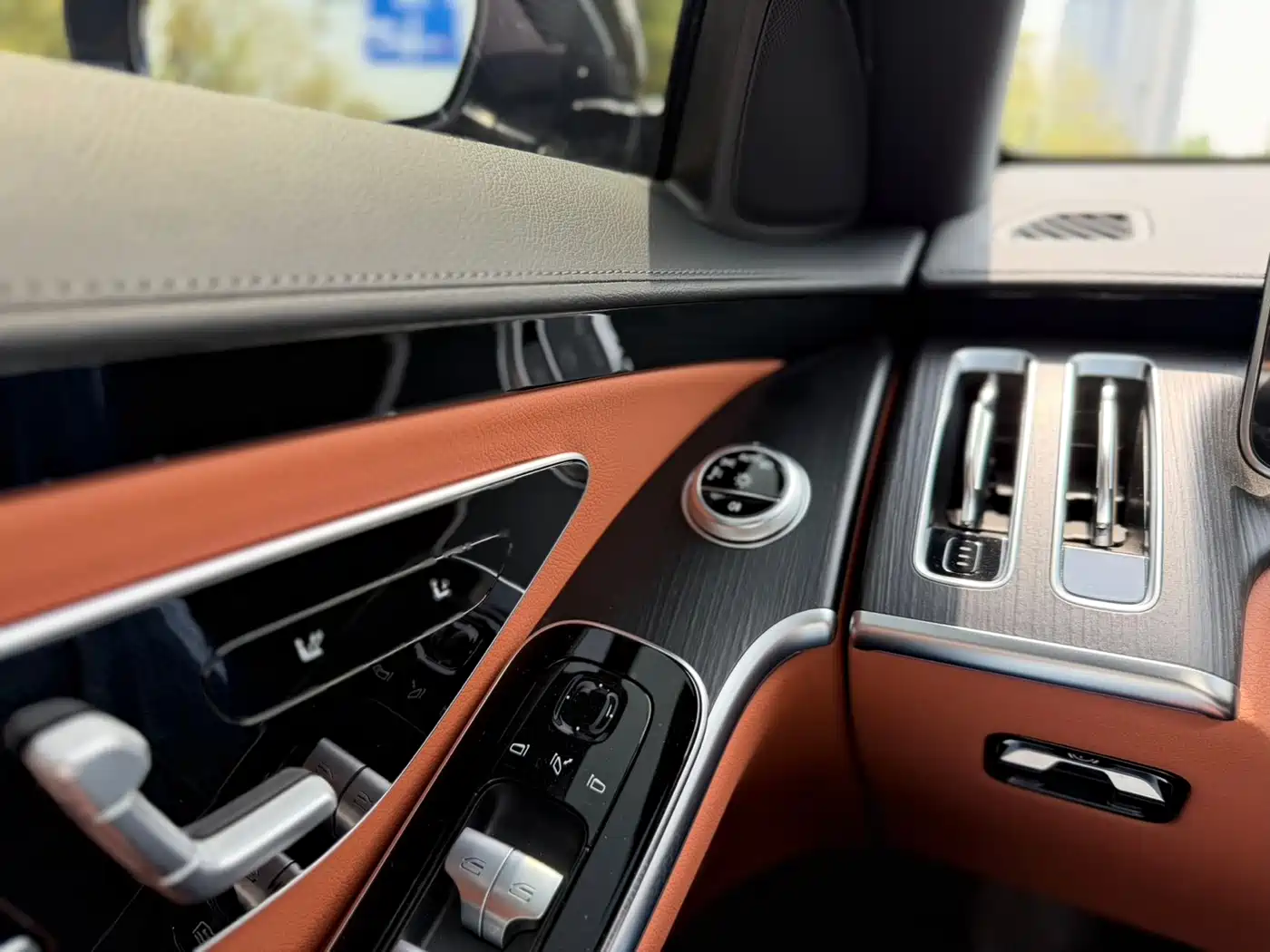 Mercedes-Benz S-Class 2024 S 400 L Business Edition фото 7