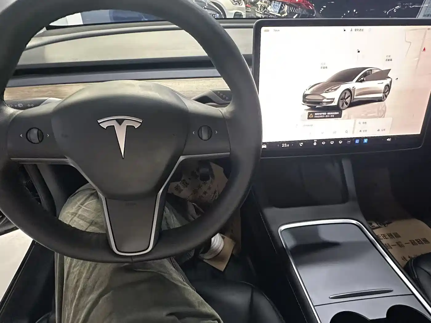 TESLA MODEL 3