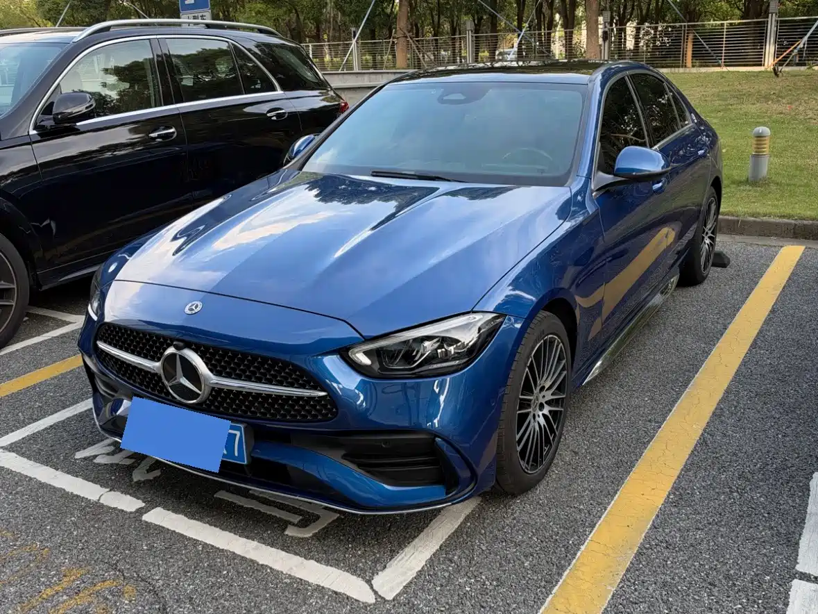Фото 1 - Mercedes-Benz C-Class
