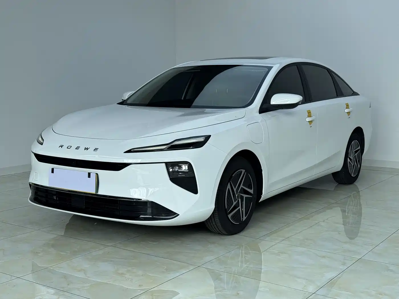  Roewe Roewe D6 2025 Model 450km Premium Edition
