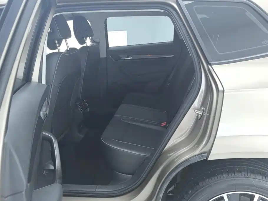 Photo 11 - Škoda Karoq