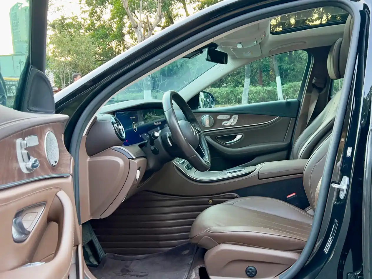 Mercedes-Benz E-Class 2021 E 300 L Luxury фото 8