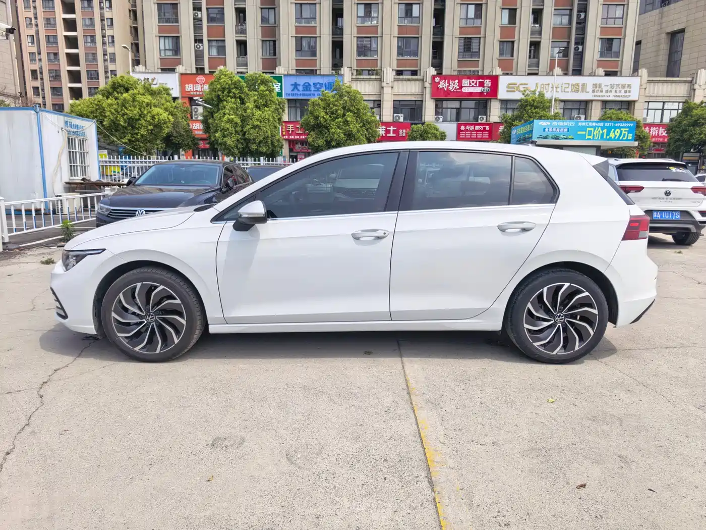 Volkswagen Golf 2024 280TSI DSG Pro Expert Edition фото 8