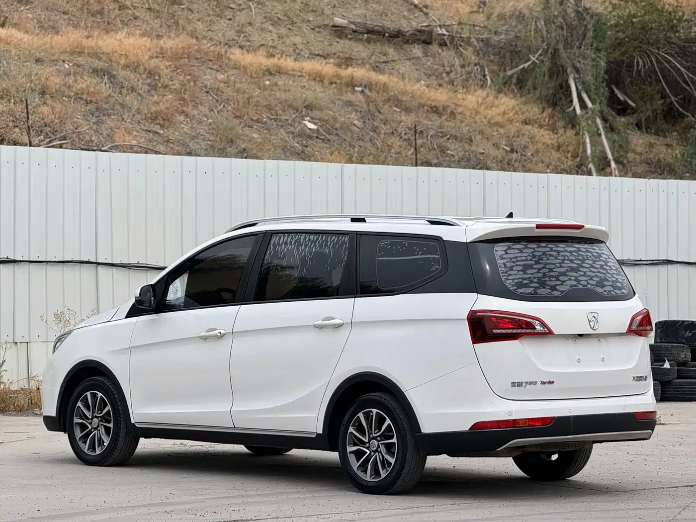 Baojun 730 2019 2019 1.5T CVT Fashion Edition 7-Seater China VI