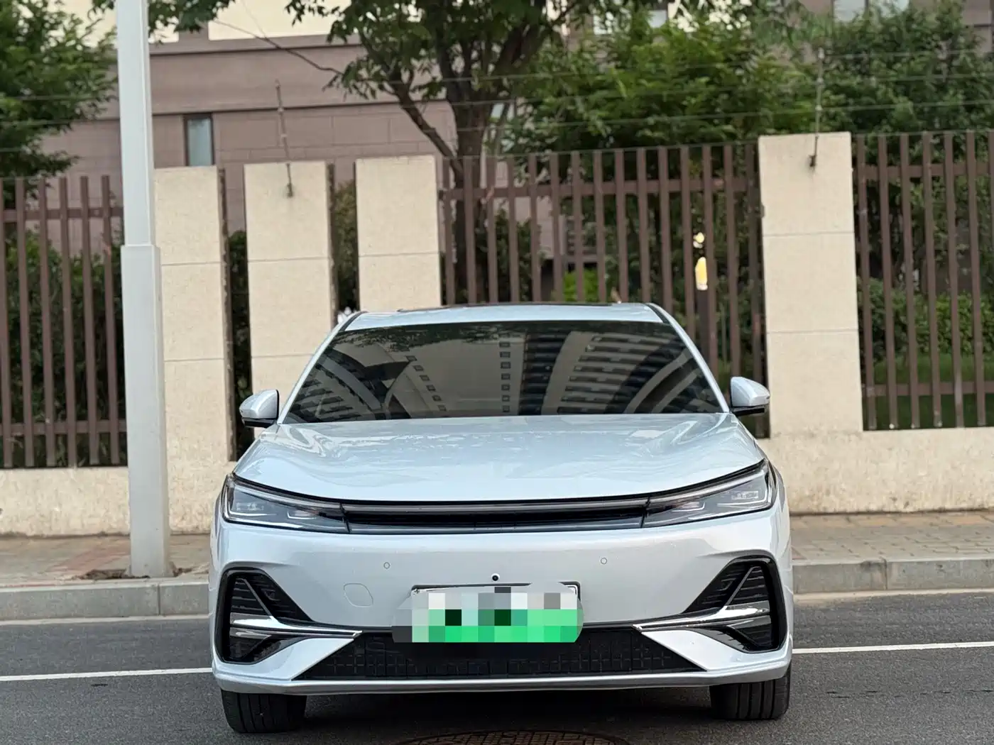 Geely Galaxy Galaxy A7 2025 EM-i 150km Explorer+ Edition фото 2