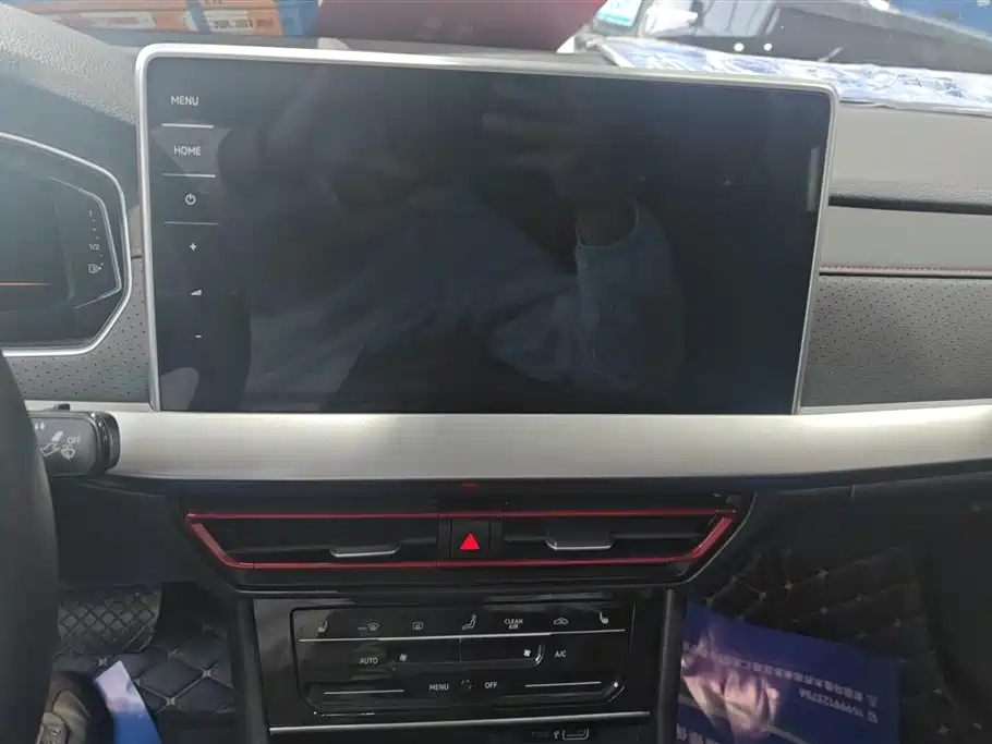 Volkswagen Lavida 2023 300TSI DSG Starlight Full Comfort Edition фото 13