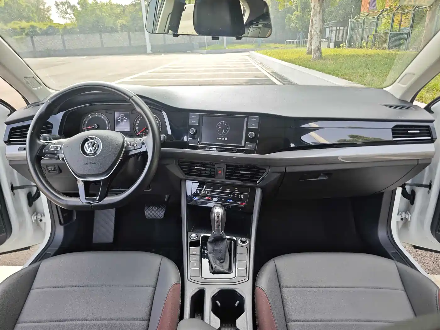 Volkswagen Bora 2018 1.5L Automatic Comfort фото 5