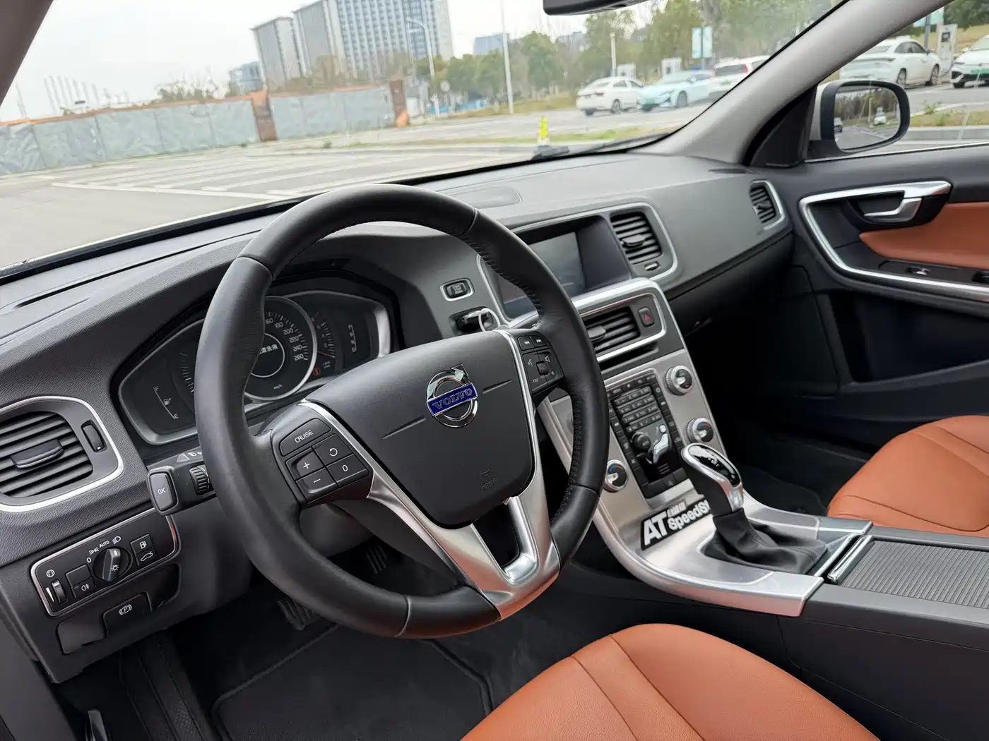 VOLVO S60