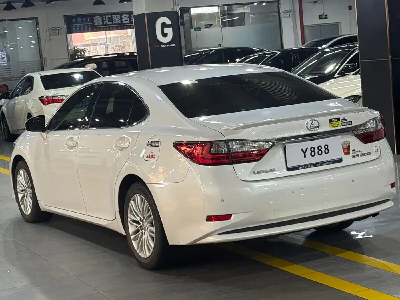 Lexus ES 2015 200 Elite Edition фото 4