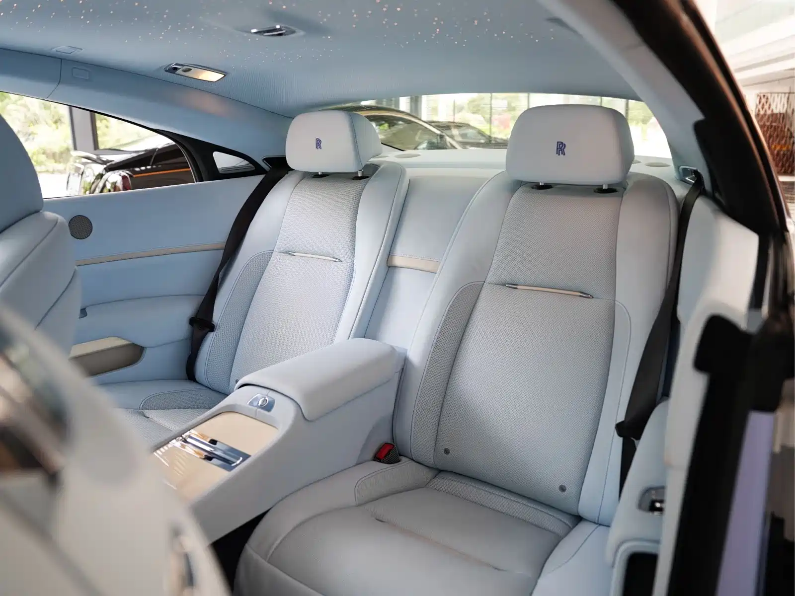 Фото 9 - Rolls-Royce Wraith