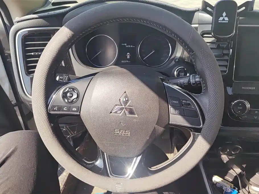 Mitsubishi Outlander 2019 2.0L 2WD Enjoy Edition 7-seater China V фото 15