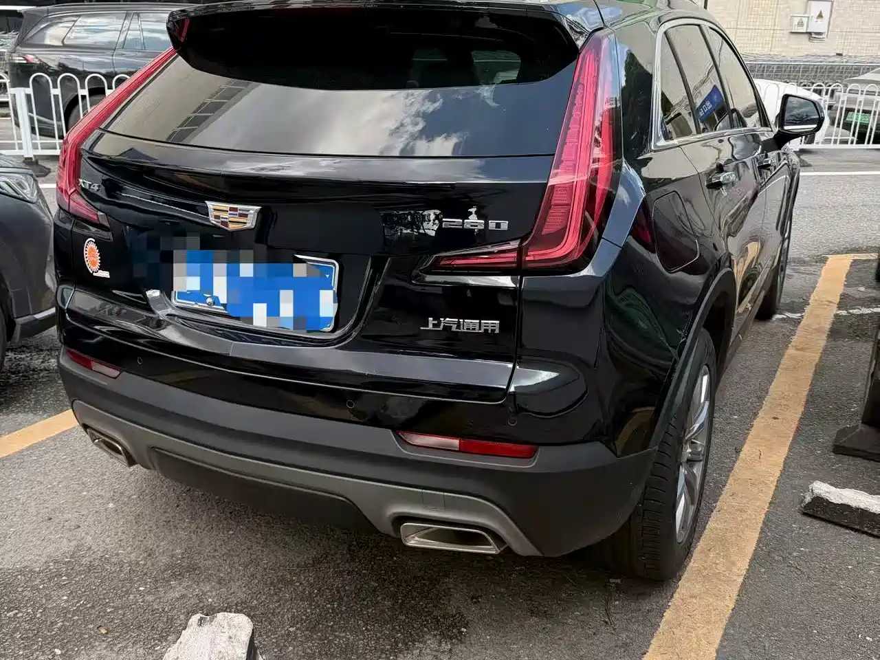 Cadillac XT4 2021 28T FWD Premium Edition фото 10