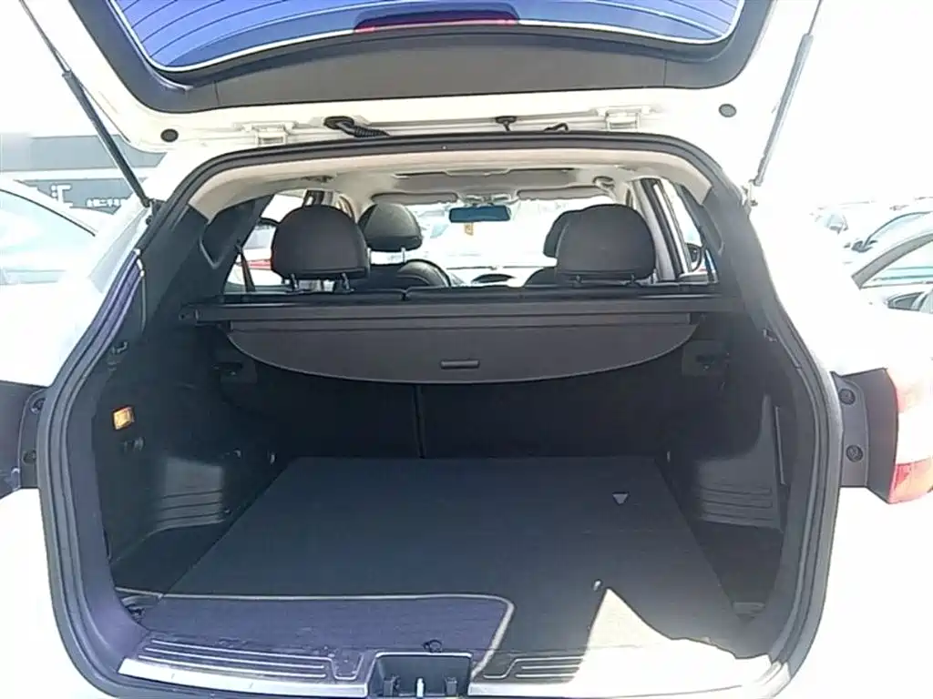 Hyundai Beijing Hyundai ix35 2015 2.0L Automatic 2WD Smart Type China IV фото 19
