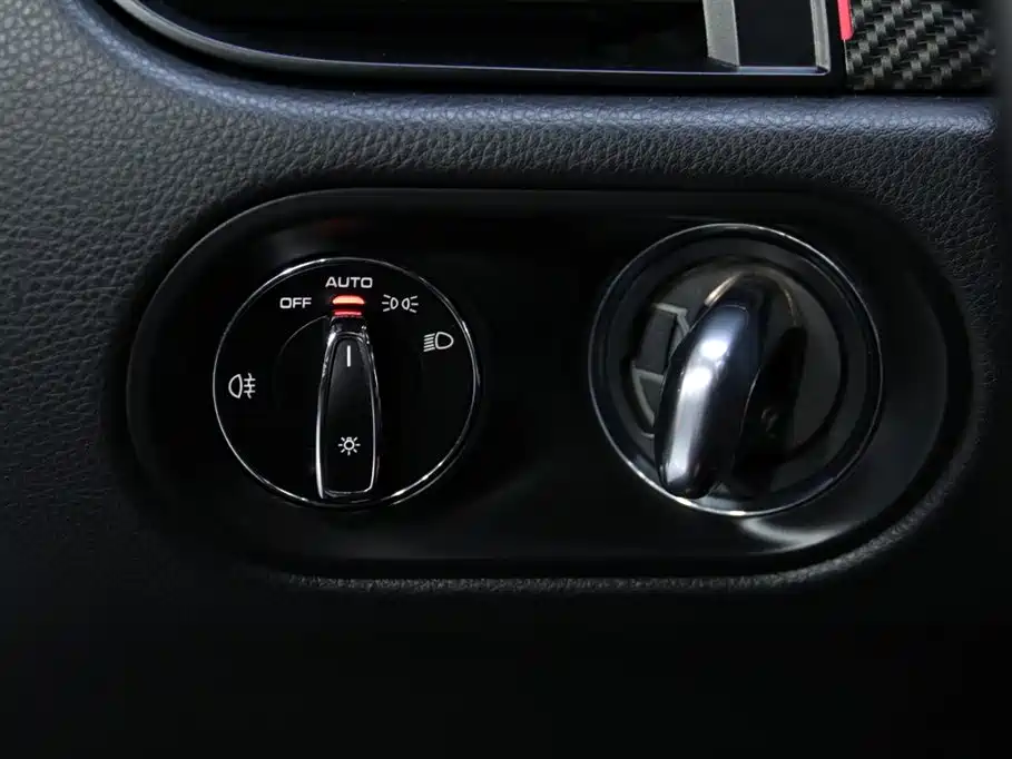 Porsche Macan 2020 Macan 2.0T фото 11