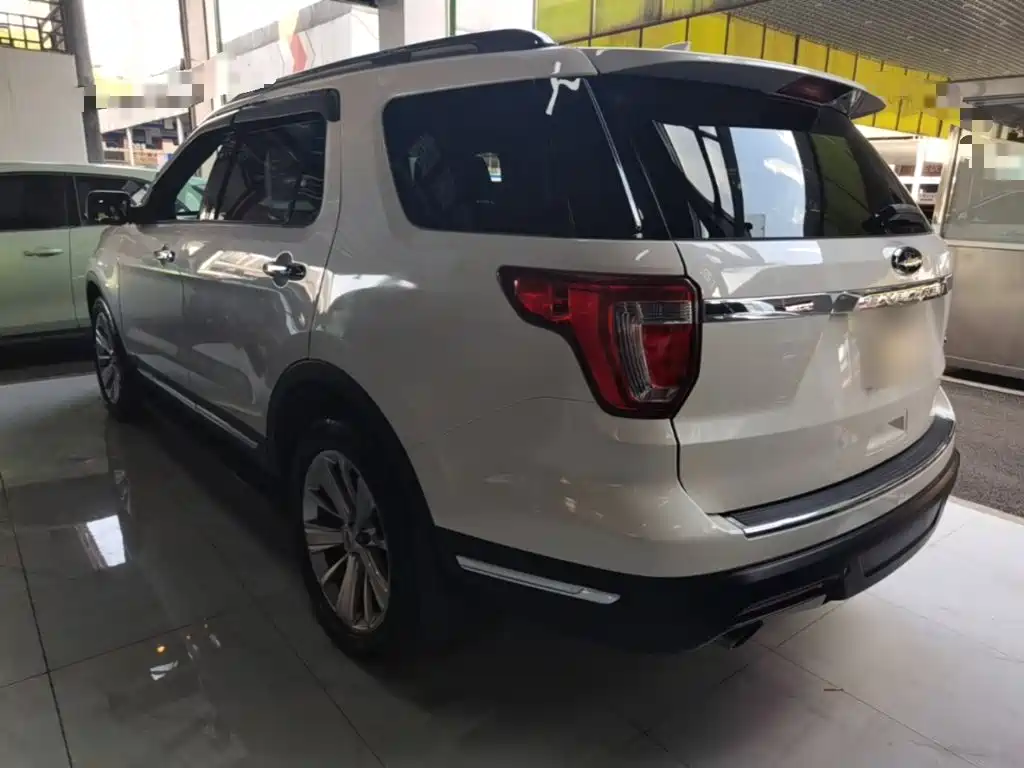 2019 Ford Explorer (Import)
