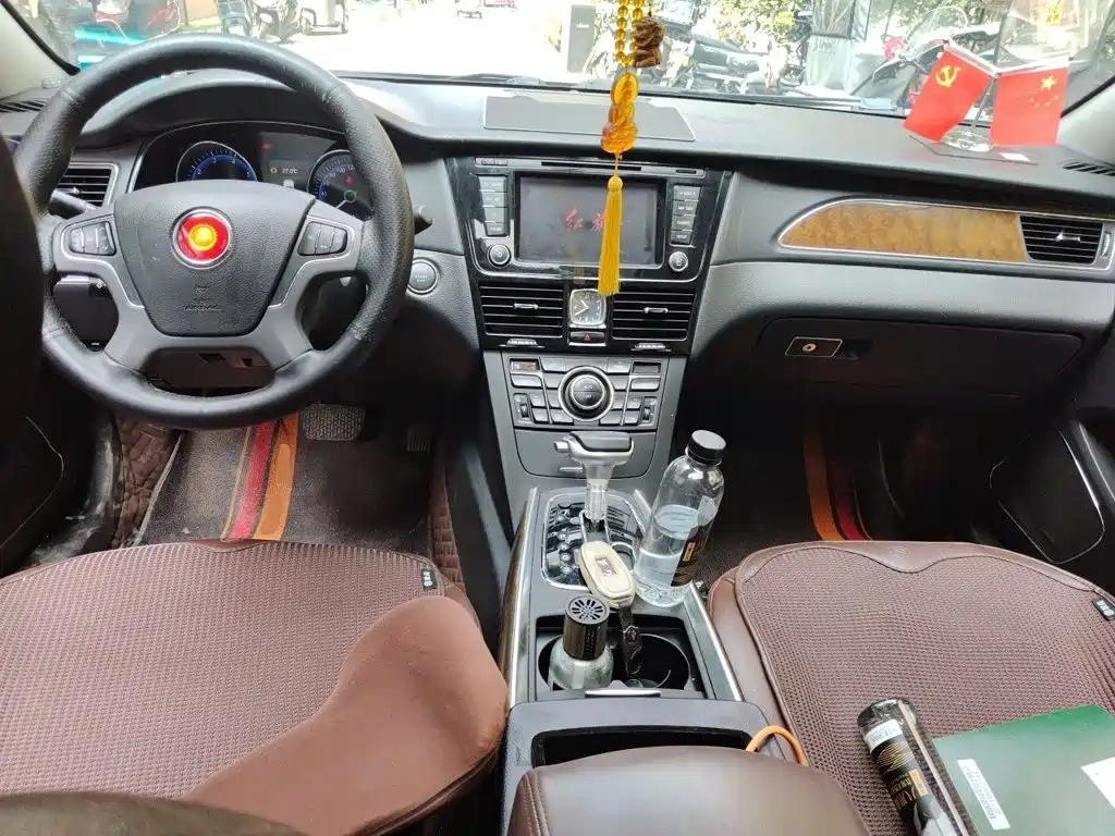 Hongqi H7 2014 2015 2.0T Luxury
