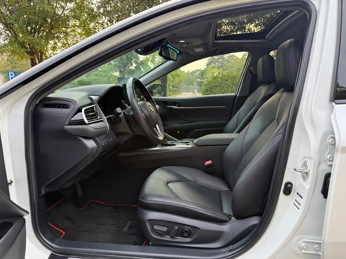 Toyota Camry 2021 2.5S Feng Shang Edition фото 4