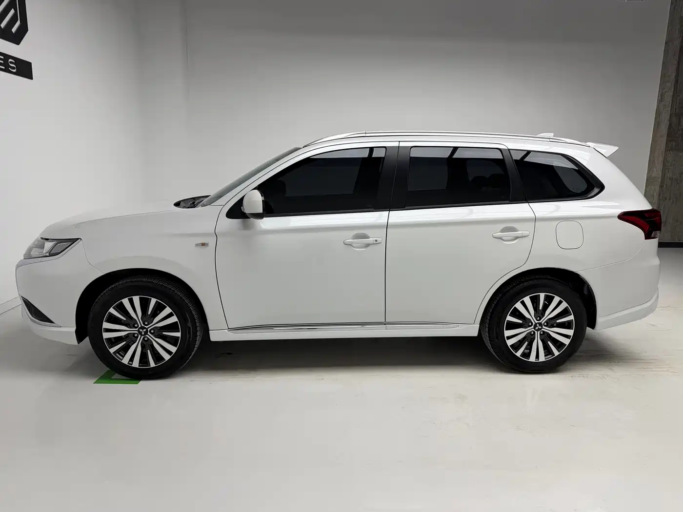 Mitsubishi Outlander 2020 2.0L 2WD Comfort 5-seater фото 9