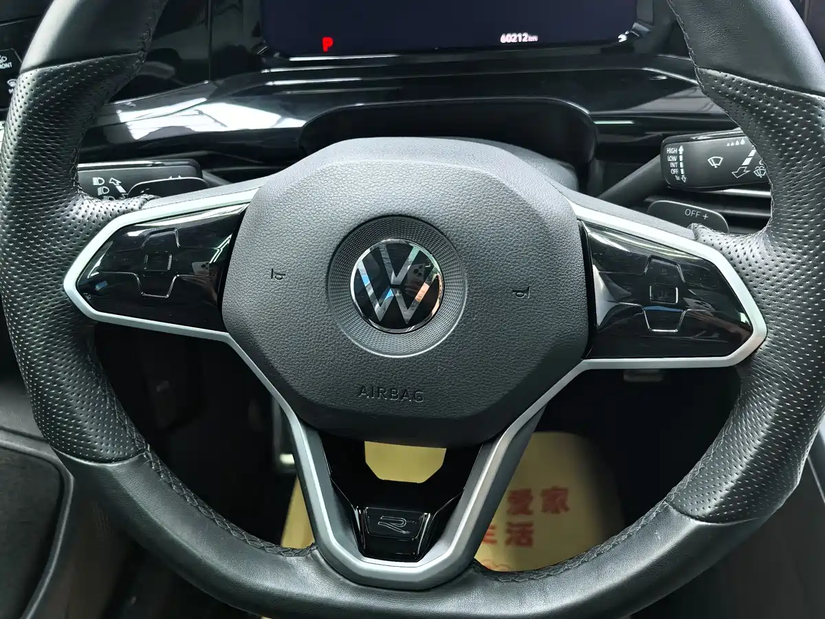 Volkswagen Golf 2021 280TSI DSG R-Line фото 15