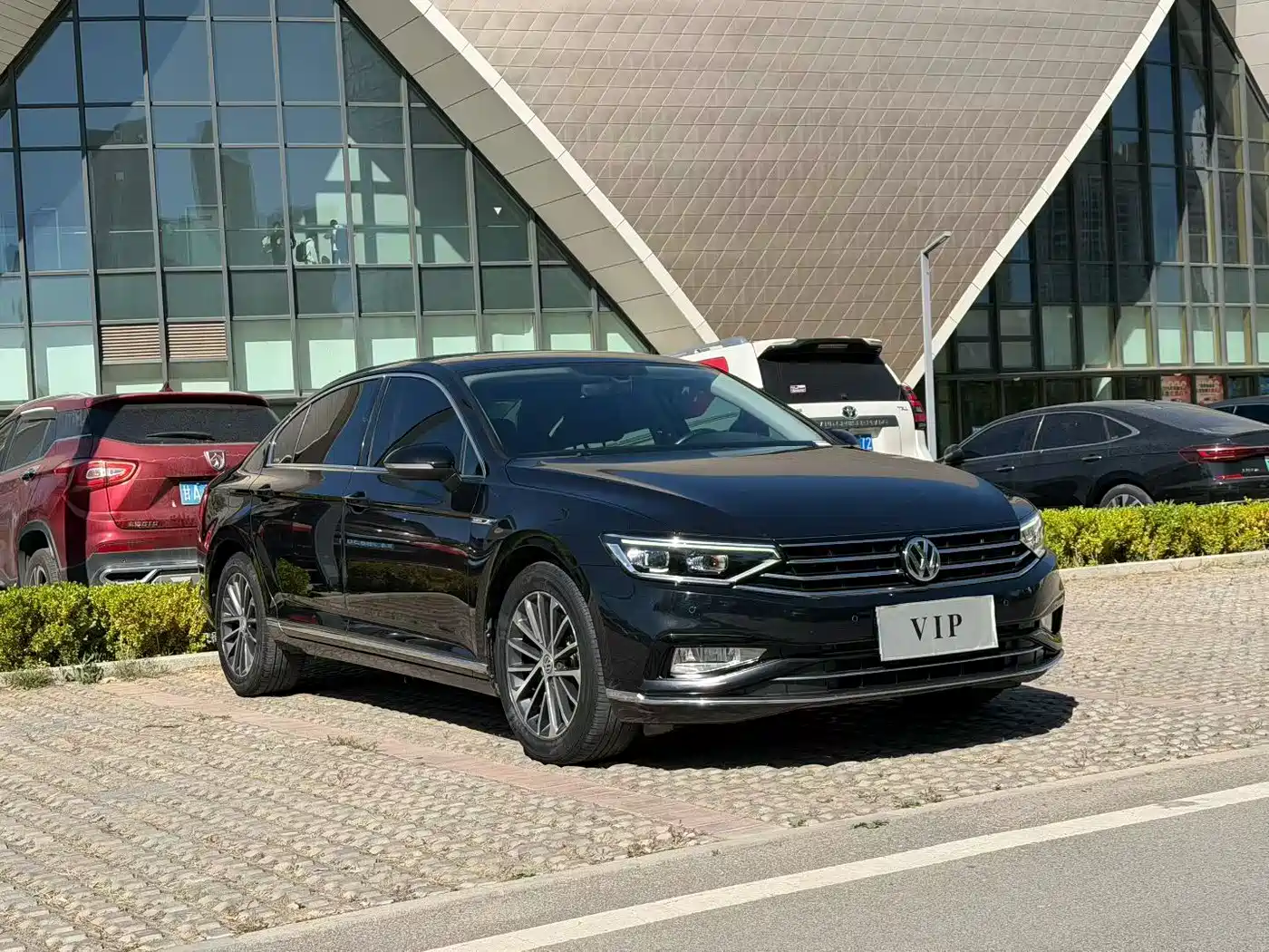 Volkswagen Magotan 2020 330TSI DSG Luxury фото 3