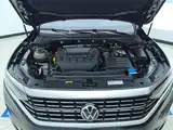 Photo 10 - Volkswagen Passat