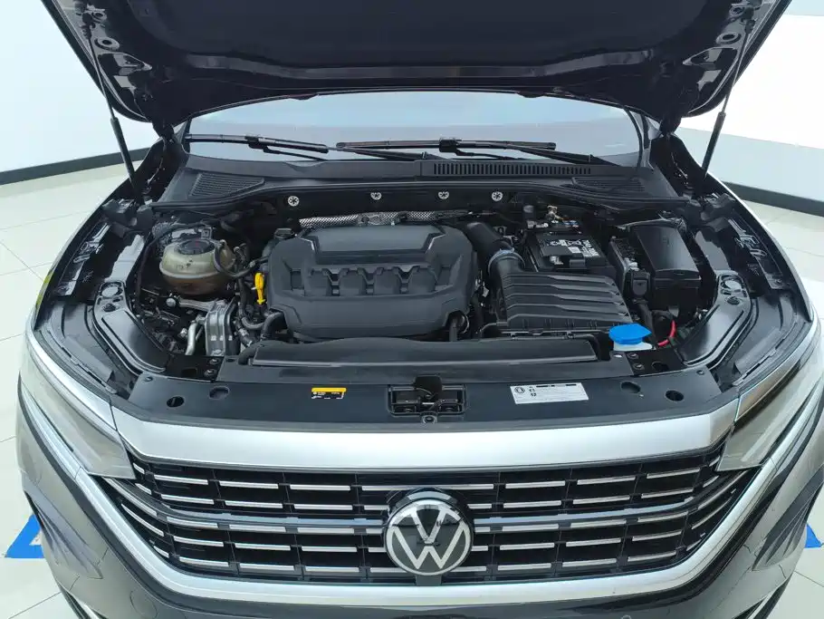 Photo 10 - Volkswagen Passat