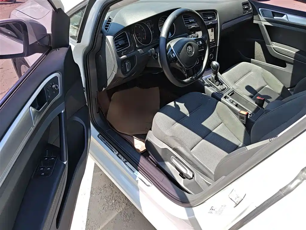 Volkswagen Golf 2019 280TSI DSG Comfort China VI фото 12