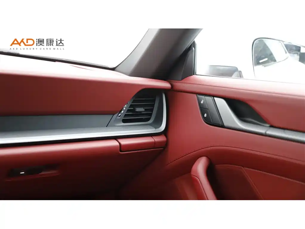 Porsche 911 2023 Carrera 3.0T фото 9