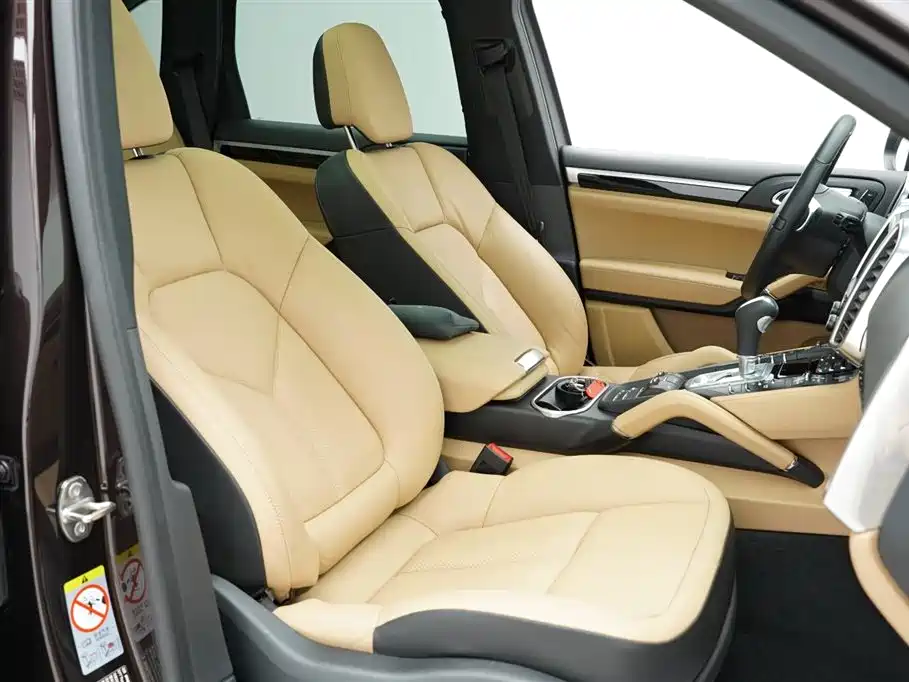 Porsche Cayenne 2014 Cayenne Platinum Edition 3.0T фото 22