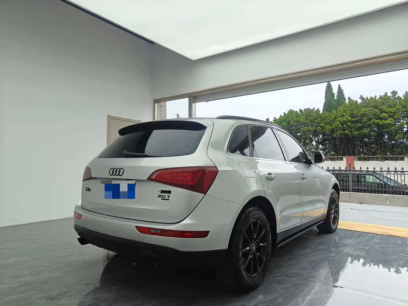 Audi Q5 2012 2.0TFSI Comfort фото 5