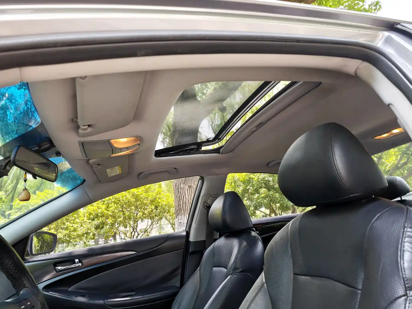Hyundai Sonata 2013 2.0L Automatic Luxury Edition фото 9