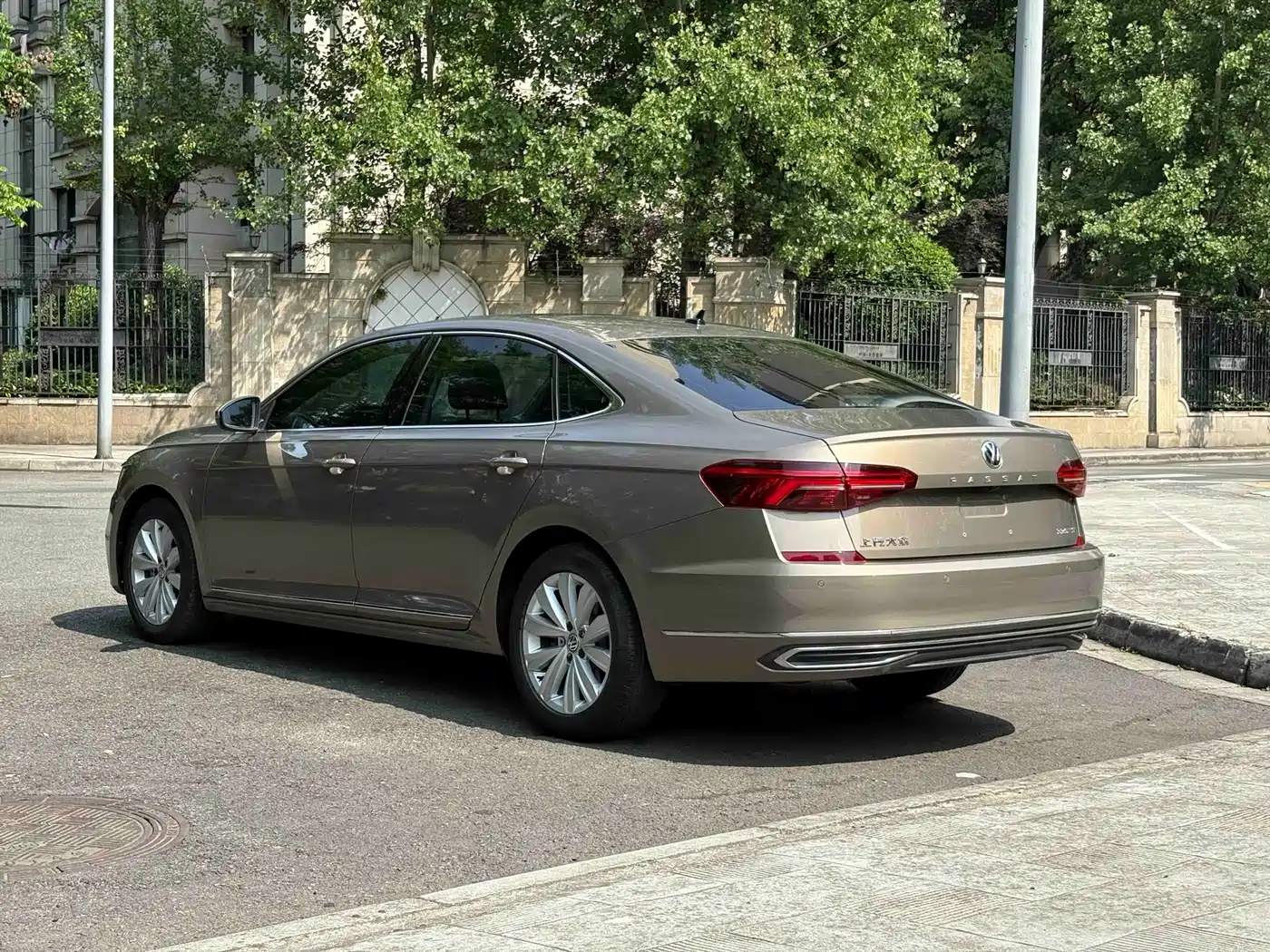 Volkswagen Passat 2019 330TSI Elite Version China VI фото 6