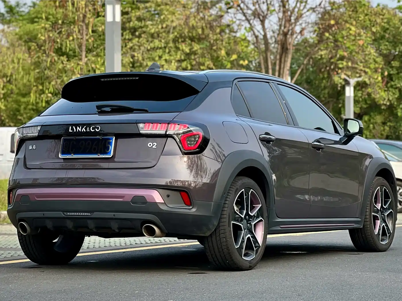 Lynk & Co 02 2021 1.5TD DCT 2WD Shine Champion Edition фото 6