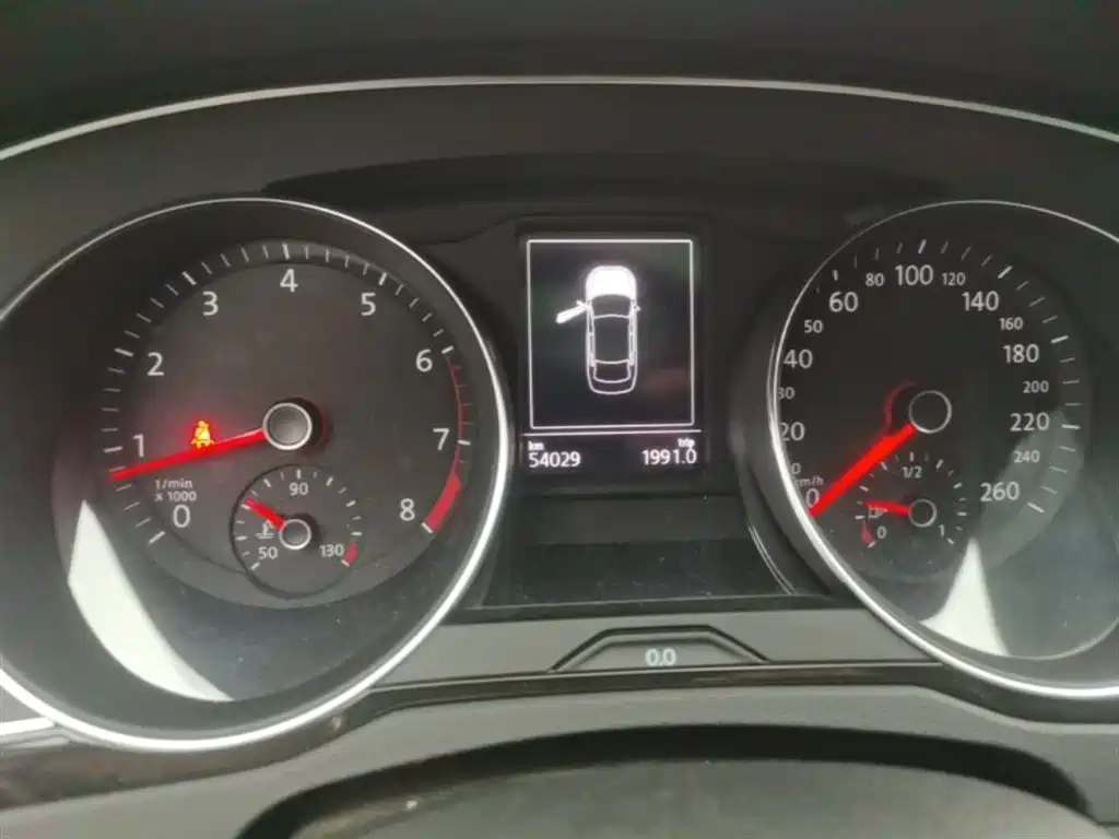 Volkswagen Magotan 2018 Facelift 330TSI DSG Luxury фото 12
