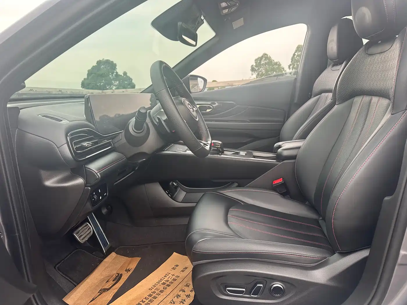GAC Trumpchi Trumpchi Emkoo 2021 270T DCT J10 Sprinter Edition фото 5