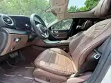 Фото 5 - Mercedes-Benz E-Class