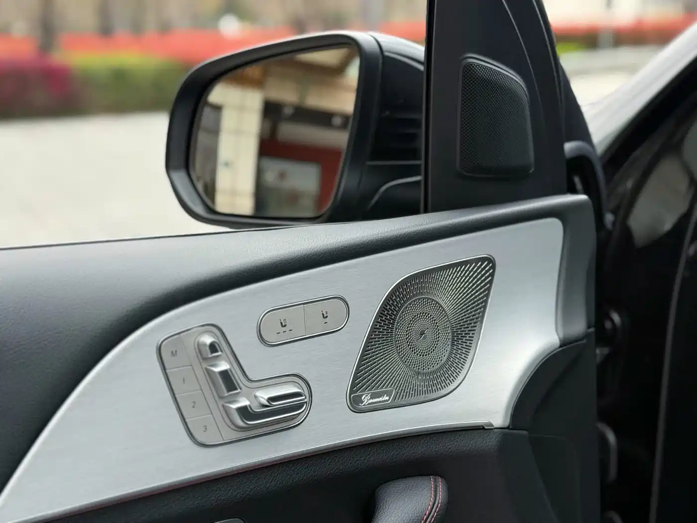 Mercedes-Benz GLE AMG 2025 AMG GLE 53 4MATIC+ фото 7